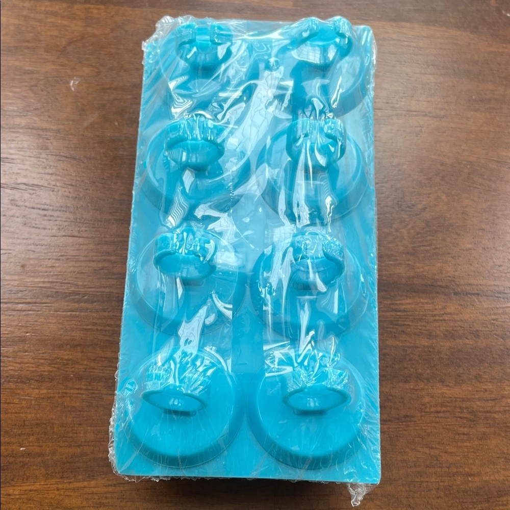 Vibrant Blue Silicone Ice Cube Tray